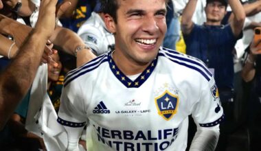 [Ojeda] To be determined how long FC Barcelona's buyback option for Puig's transfer to LA Galaxy in 2022 will be valid, but given the very critical economic situation that Barça is going through, they could have executed it to re-transfer Puig at a higher price.
