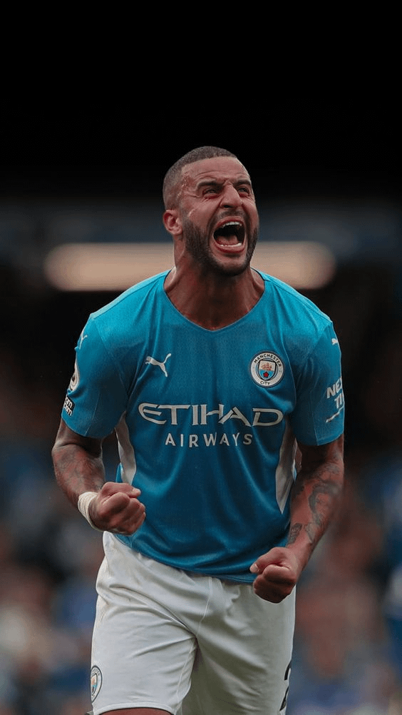 The morning after Man City's penalty shootout defeat to Real Madrid, Kyle Walker and the five-man captain's group went in to see Pep Guardiola; If a player declares himself fit, he is available. Do not ease up, ‘Push us to the limit,’ was the message. [via @Jack_Gaughan]