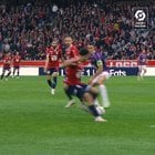 O lateral-direito do Lille, Tiago Santos. Apenas 21 anos.