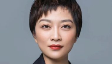 Chinese tech chief quits after berating her staff for daring to moan about working 12-hour shifts with only one day off a week