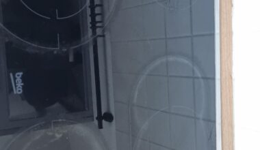 Wie bekomme ich das Kochfeld richtig sauber?