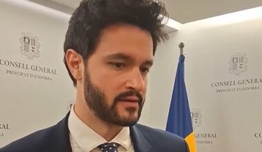 Escalé alerta que la CASS té 5.200 milions d'euros menys a la caixa del que deu en pensions