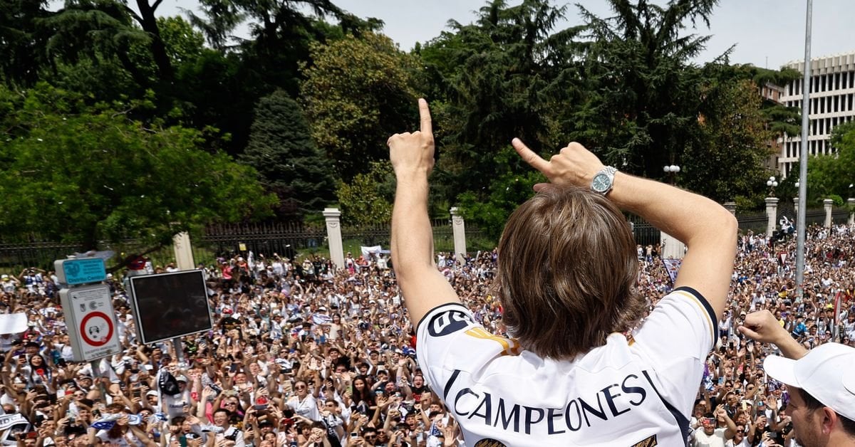 Luka Modric’s Agent Signals Likely Stay at Real Madrid