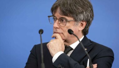 Puigdemont dice que la única opción que Sánchez tiene de seguir en Moncloa es que Illa no sea president