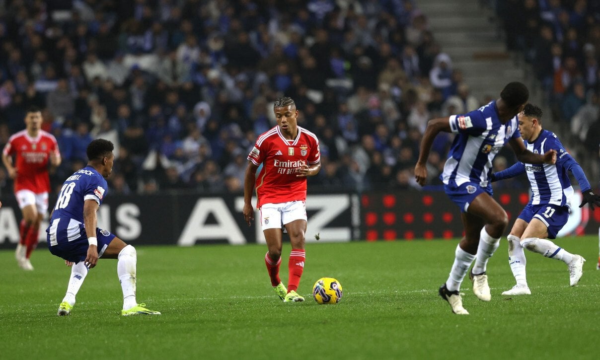 Benfica, FC Porto e Sporting no top-50 dos clubes que mais recebem das marcas