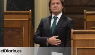 Un diputado nacional de Vox lamenta la quema de una bandera LGTBI en un instituto porque "ensucia la pared"