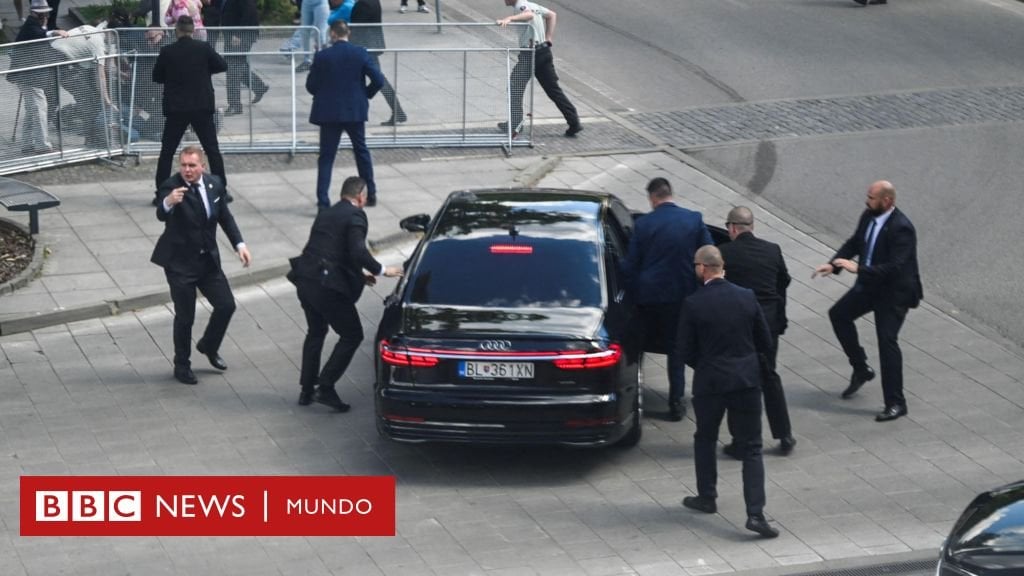 Eslovaquia: el primer ministro Robert Fico resulta herido de gravedad tras ser disparado "en un intento de asesinato" - BBC News Mundo