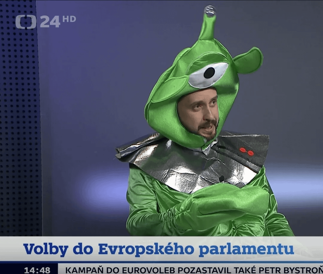 Tymczasem kandydat do EP w Czechach. Jego partia nazywa się "Lepsza UE z kosmitami"