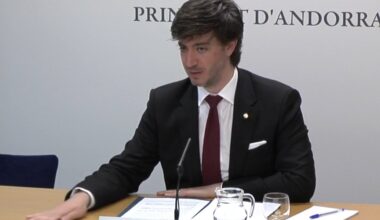 El Consell General respon amb documents que acrediten que Punjabi va aprovar la graella salarial de l'APDA