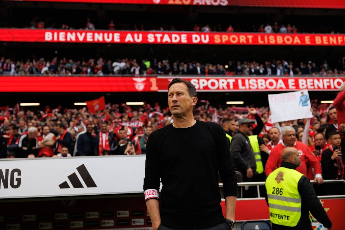 [A Bola] Roger Schmidt will stay at Benfica for next season