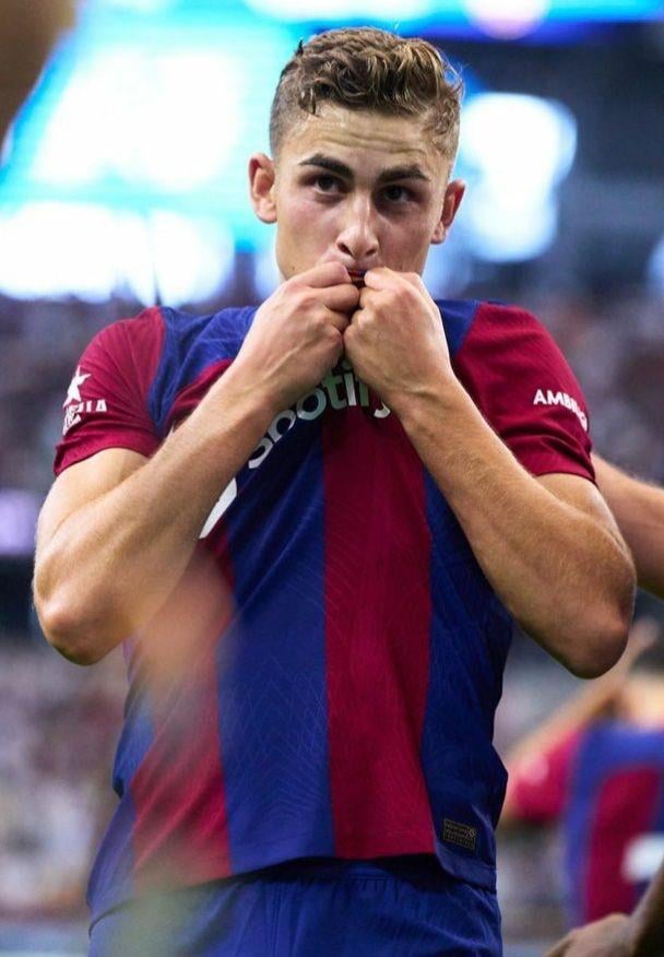 Happy 21st birthday to Fermin López!
