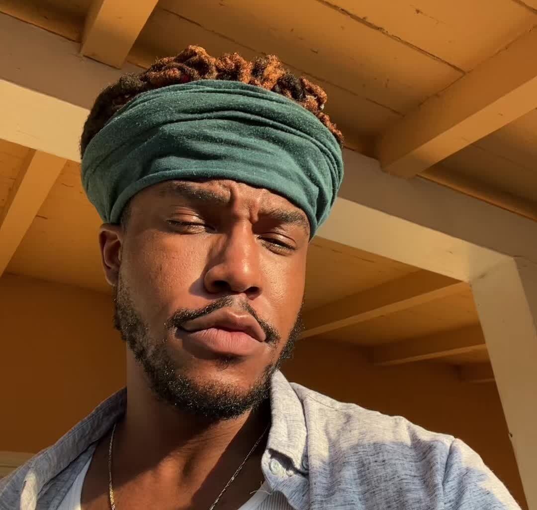 Une vidéo pour les gauchiasses (anglais, TikTok)