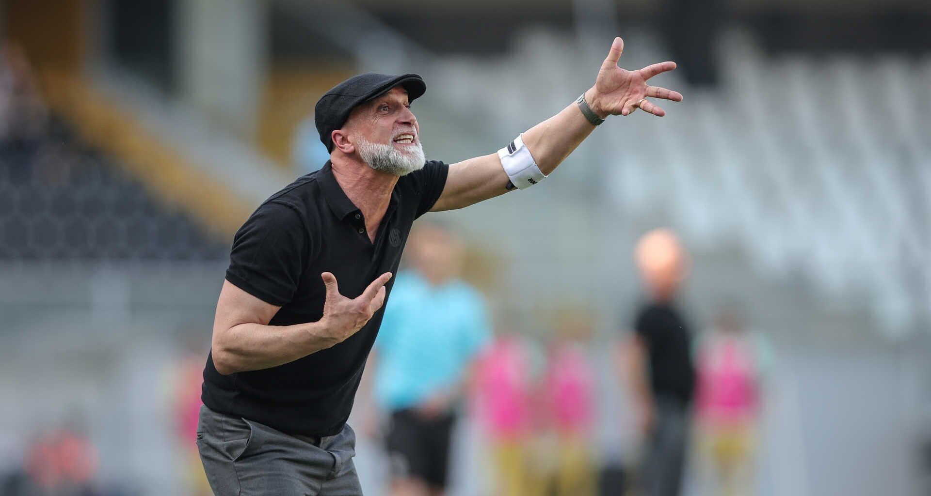 Álvaro Pacheco avaliado pelo Vasco da Gama