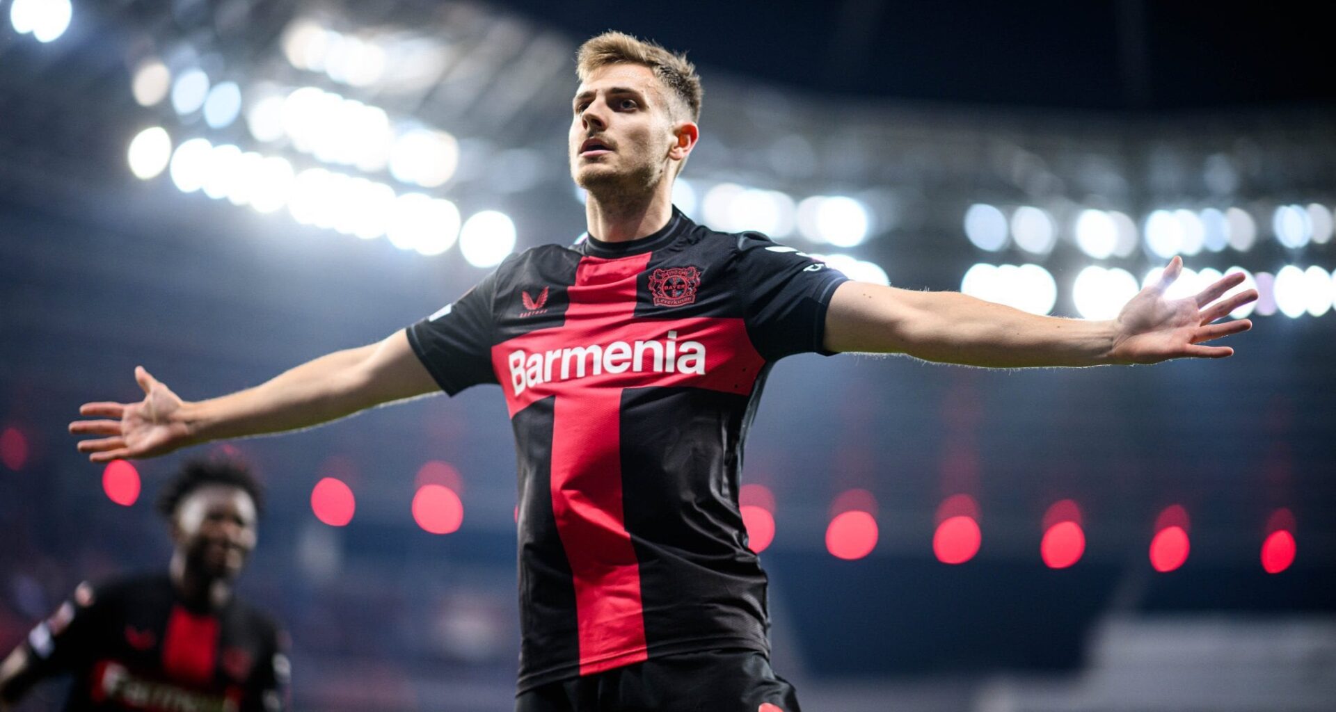 Josip Stanišić does not want to return to Bayern this summer and would like to stay in Leverkusen. He informed the club of that. Still no talks between clubs - talks expected to take place after the end of the season. It remains to be seen whether Bayern will sell to a direct competitor