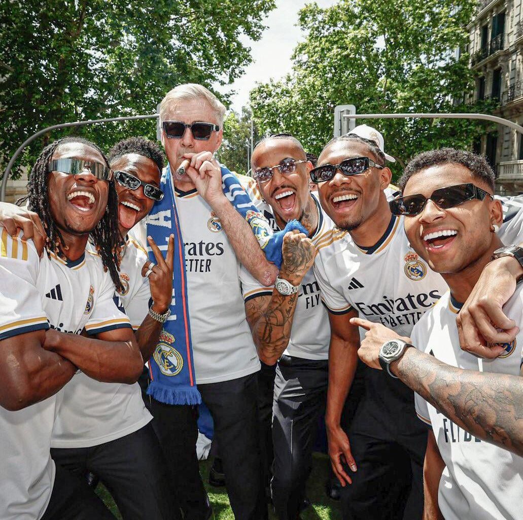 The picture is here🥶. Don Carlo with shades and cigar.