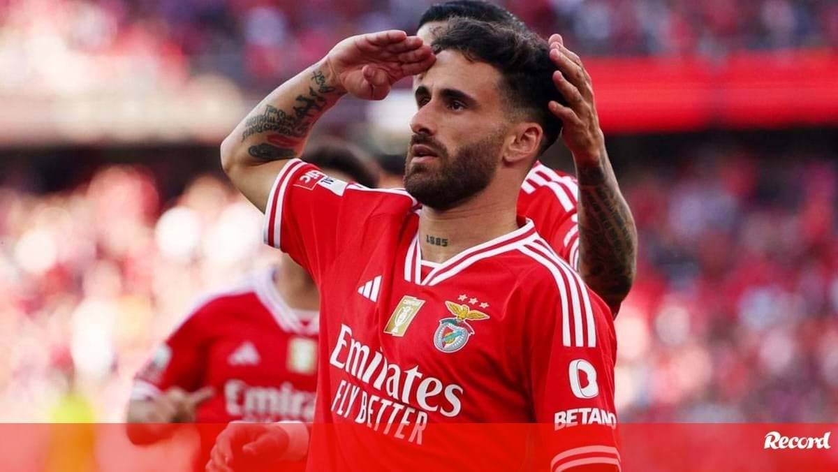 "Rafa Silva não está na nossa agenda": as palavras são de Okan Buruk, treinador do Galatasaray que garante que o jogador do Benfica não vai rumar para a equipa turca