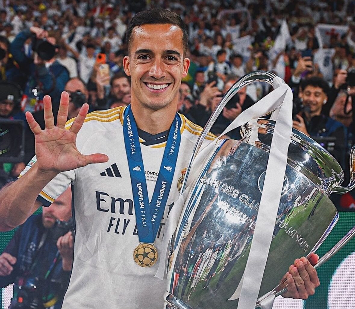 🚨⚪️ Lucas Vázquez and Real Madrid have reached total agreement on new contract valid until June 2025. Final meeting expected to fix details and sign the contract, same as Luka Modrić. Vázquez, staying at Real Madrid for one more season — confirmed and here we go.