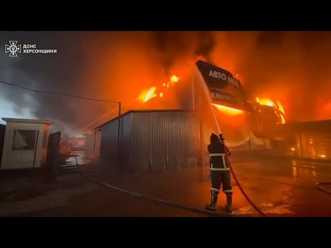 No Comment : un mort et dix blessés dans des bombardements russes sur la région de Kherson