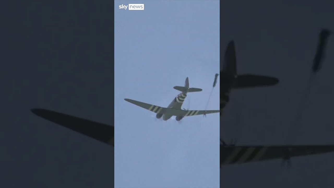 Mass parachute jump marks D-Day anniversary