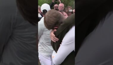 Olympic torchbearer proposes to his girlfriend | DW News