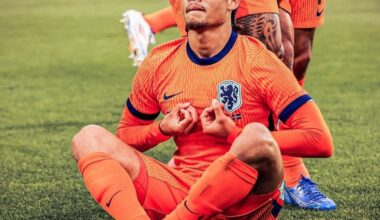 [Fabrizio Romano] EXCL: Xavi Simons has formally informed Paris Saint-Germain about his plan to leave the club this summer. Key detail: it will be a loan move until June 2025, as mentioned since April. Bayern and RB Leipzig, both pushing to sign Xavi Simons. Decision after the Euros.