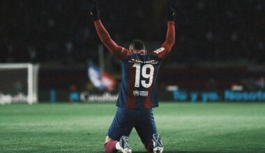 Hansi Flick has given his approval for Vitor Roque to stay. Up to the club now to register him. @joaquimpiera