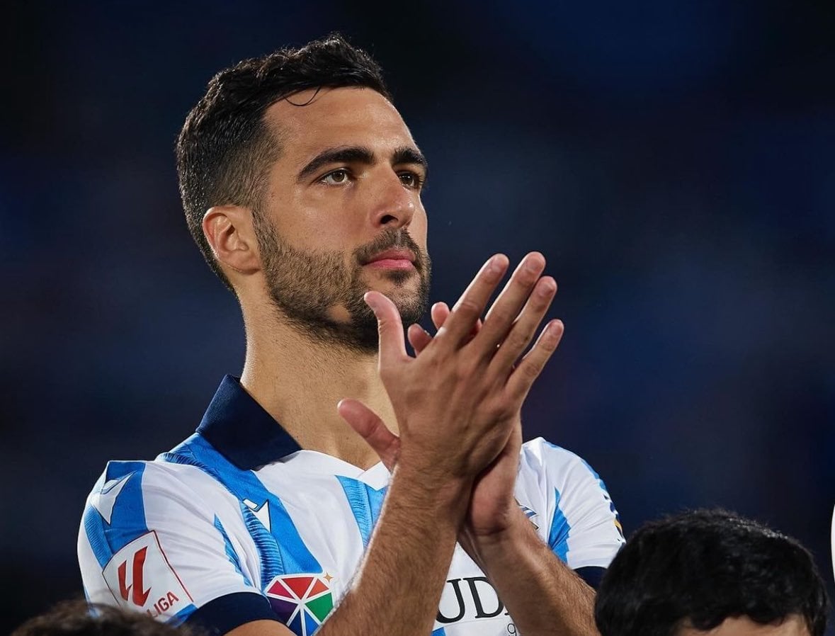 [Fabrizio Romano] Mikel Merino, concrete option now on Barça list for the new midfielder as @tjuanmarti reported.  Deco appreciates him, Merino will be one of the names considered.