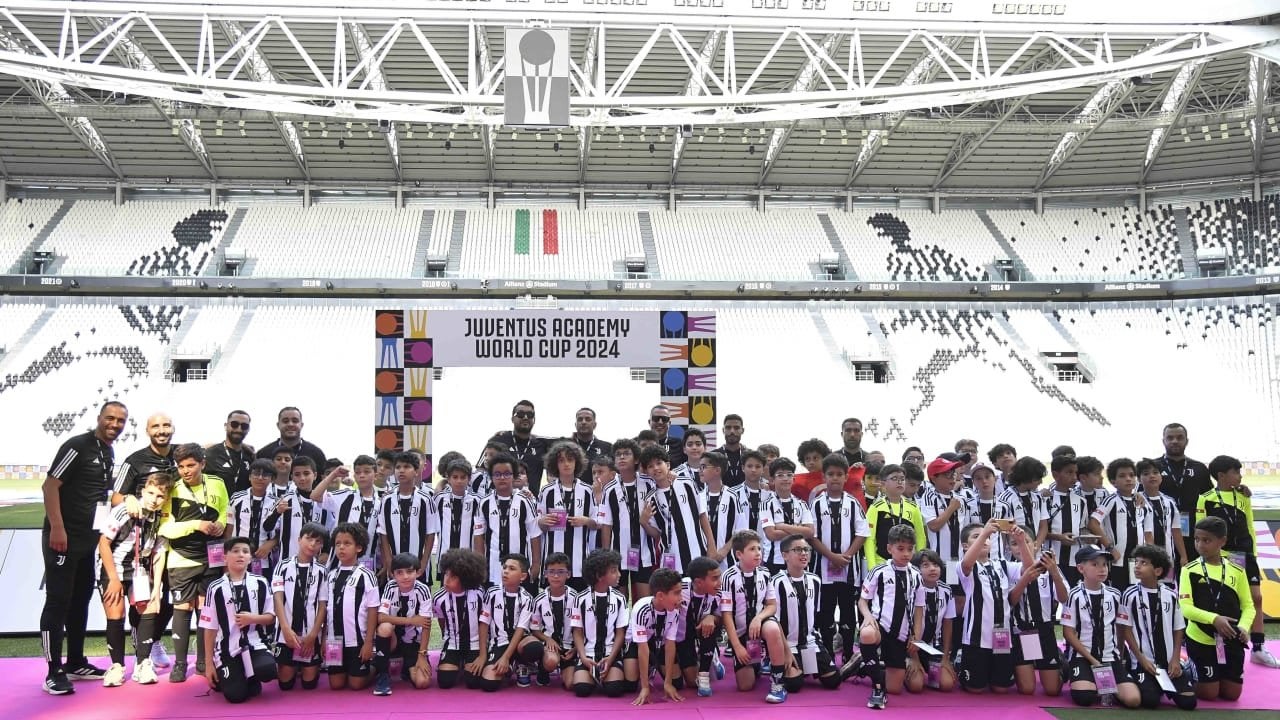 900 kids from our academy are in Italy this week. PS Check out the kits they are wearing.