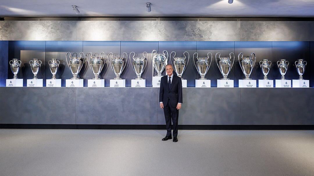 The CL trophies are symmetrical, again.