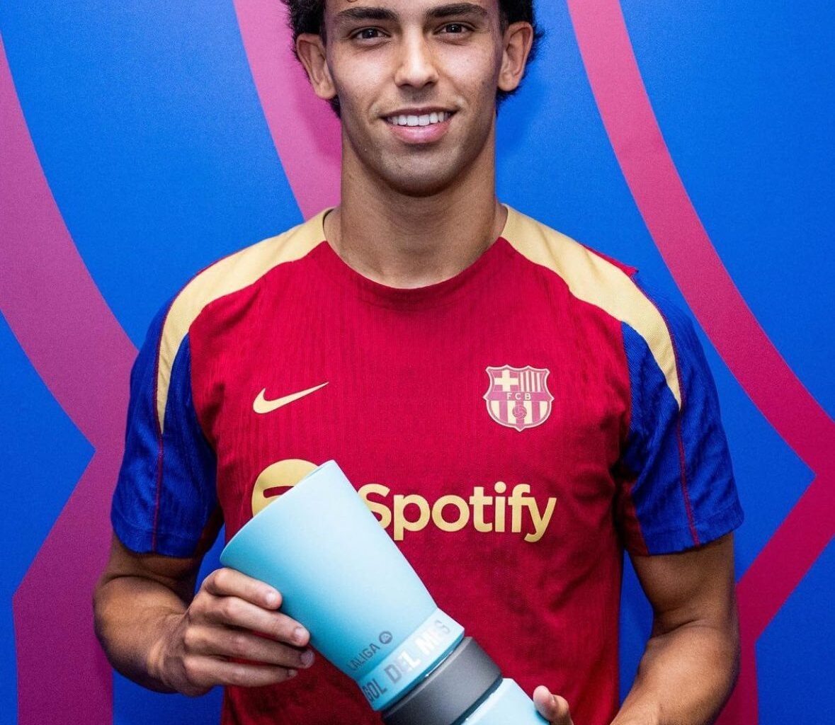 João Félix on his future: “I’m on loan, it doesn’t depend on me. My plan is clear, I love Barcelona and I want to stay”. “It depends on several factors, so let’s see what’s gonna happen”, told The Nude Project.