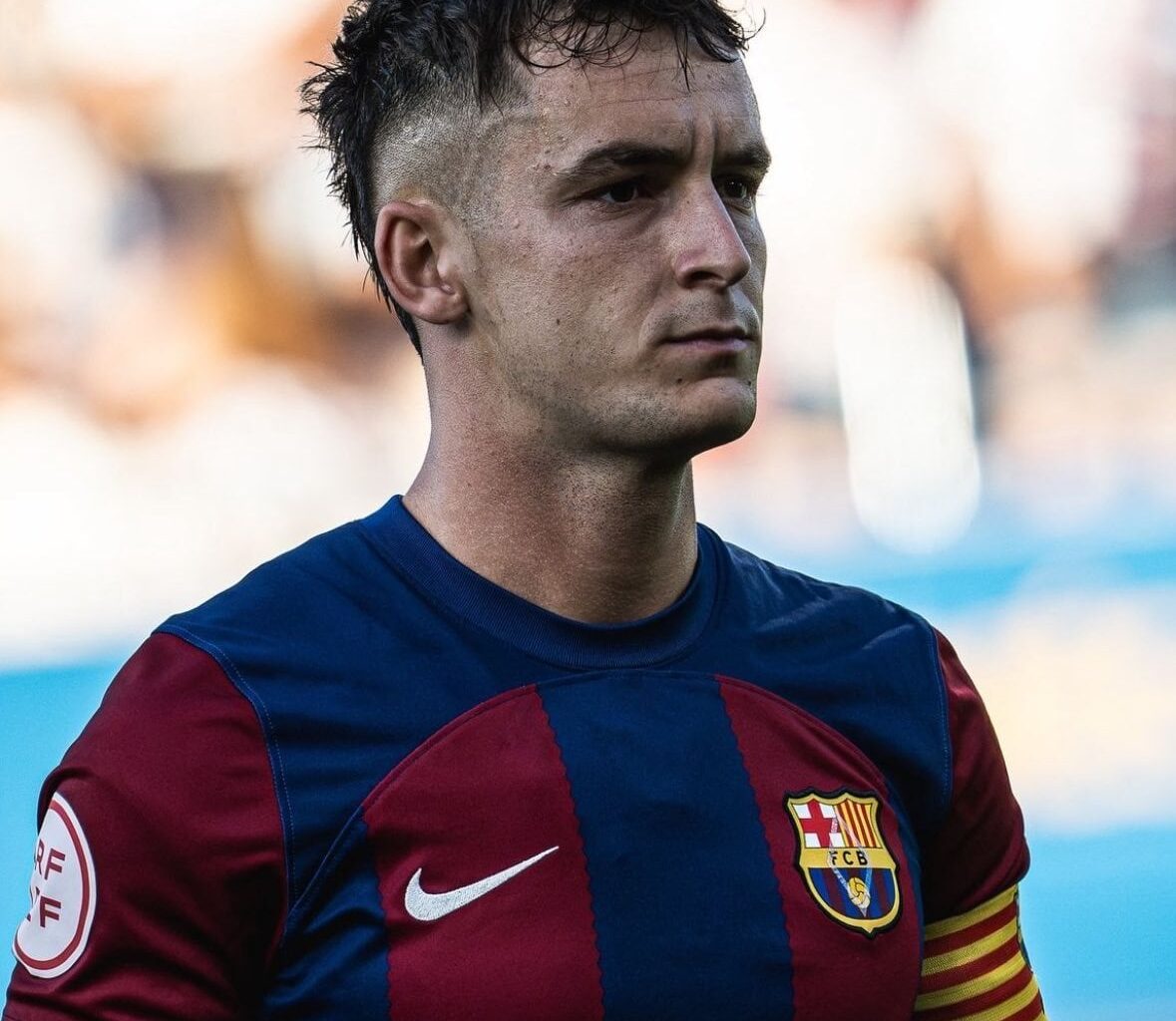 [Fabrizio Romano] EXCL: Barcelona have agreed on new deal for Marc Casadó after talks revealed in April, it’s now almost done. Understand new deal will be valid until June 2028, four years for Casadó. Signature, imminent. Barça trust Casadó as key player for the future.