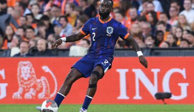 [Plettenberg] Lutsharel Geertruida is currently more likely to join PSG, over Premier League and Bundesliga clubs. Paris has had concrete talks with Geertruida’s camp, his price-tag is around €25M.