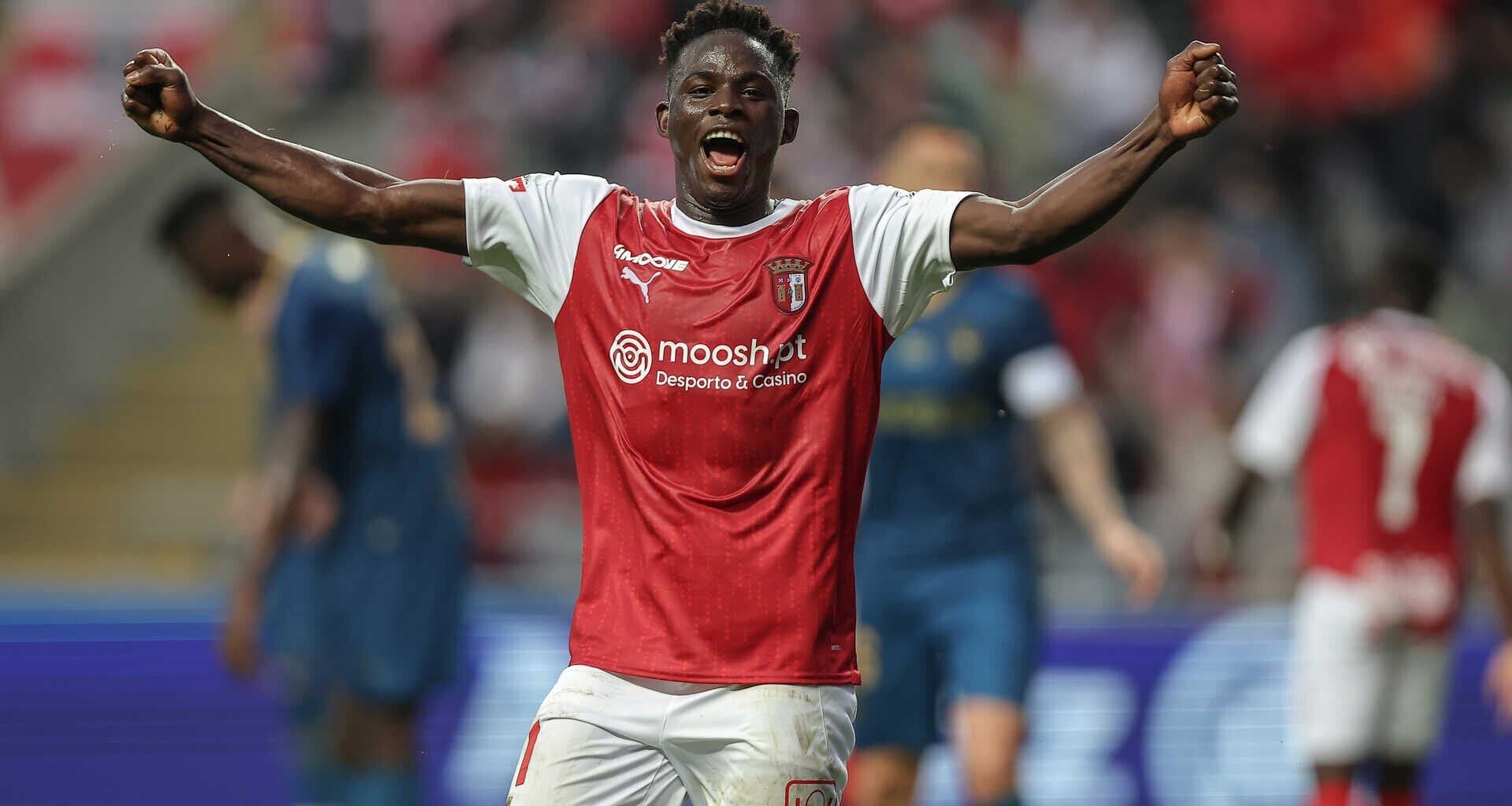 Prodígio Roger vai "fugir" já: litígio com o Braga sem solução