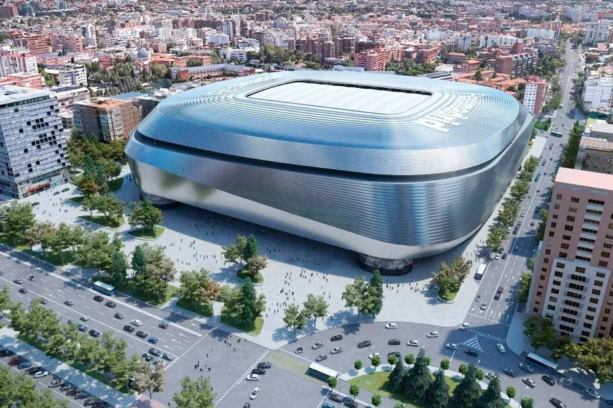 🚨FIFA wants to host the 2030 World Cup final at the Santiago Bernabéu and has reached out to Real Madrid to close a deal. @marca