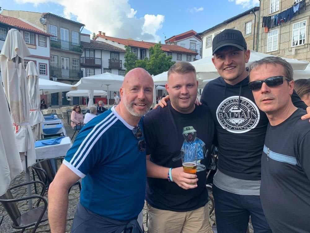 Harry Maguire de férias em Guimarães