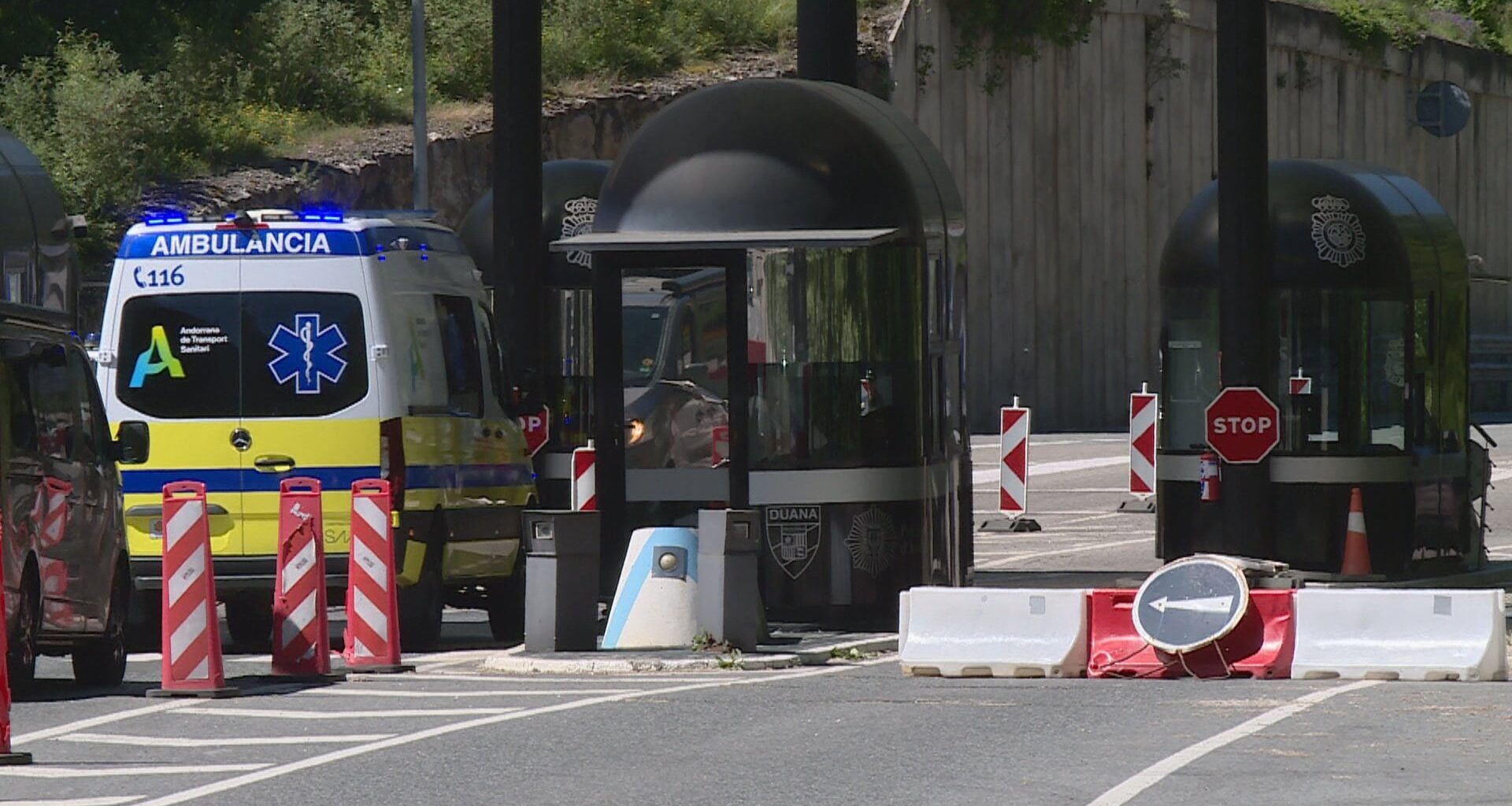 Els estudiants, entre les excepcions per passar la frontera