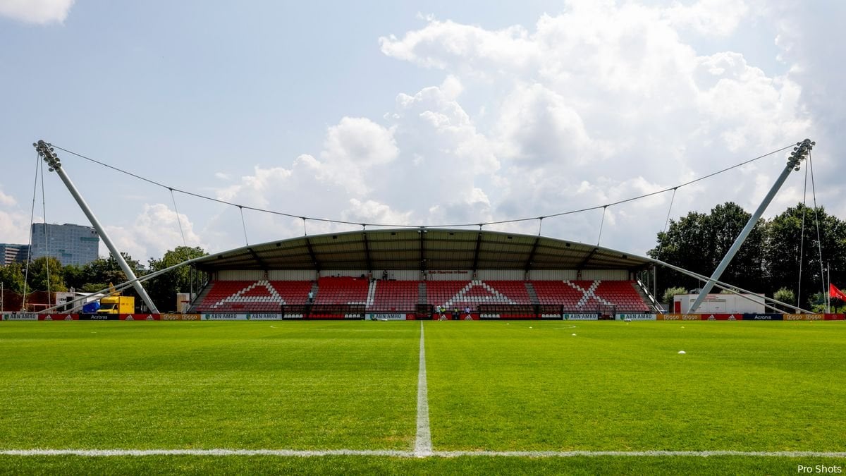 15yo talent Zinhagel leaves Ajax, can sign for both Feyenoord and PSV