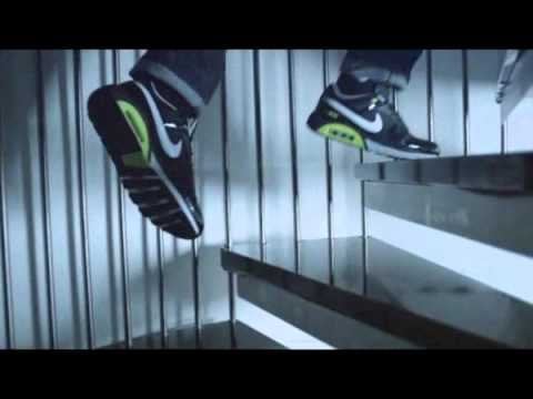 Classic Mario Balotelli Nike Air Max Lunar Commercial (2011)