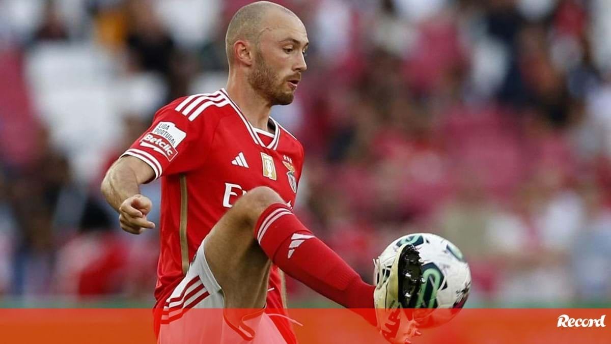 Aursnes renova com o Benfica até 2029