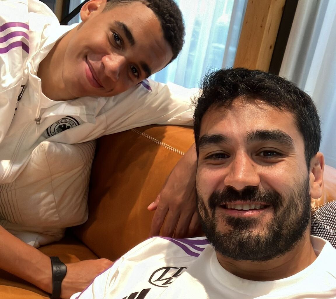 Ilkay Gündogan: Grüße aus dem Camp! Heutiges Abendprogramm:  🇦🇹🇵🇱 & 🇳🇱🇫🇷