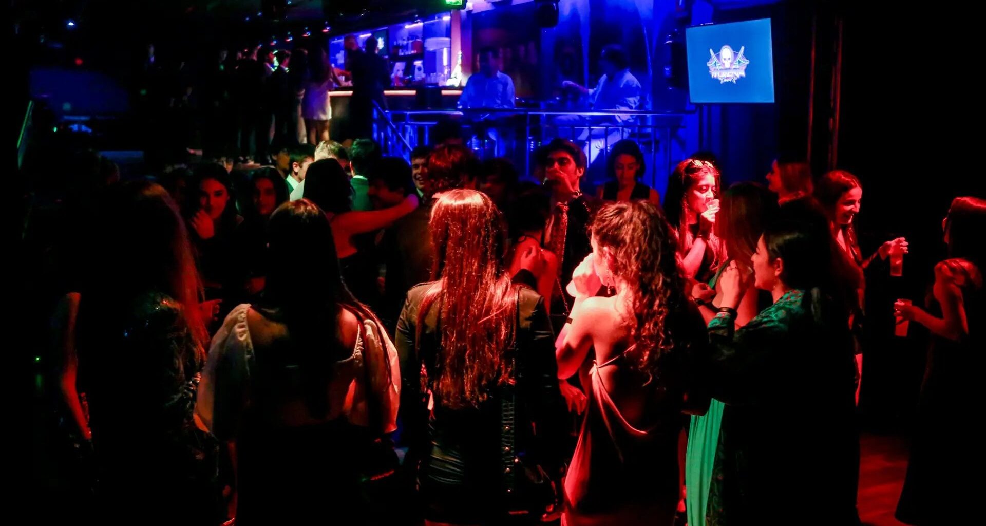 Madrid eliminará el test psicológico a los porteros de discoteca para renovar su carné y les dará más atribuciones de seguridad