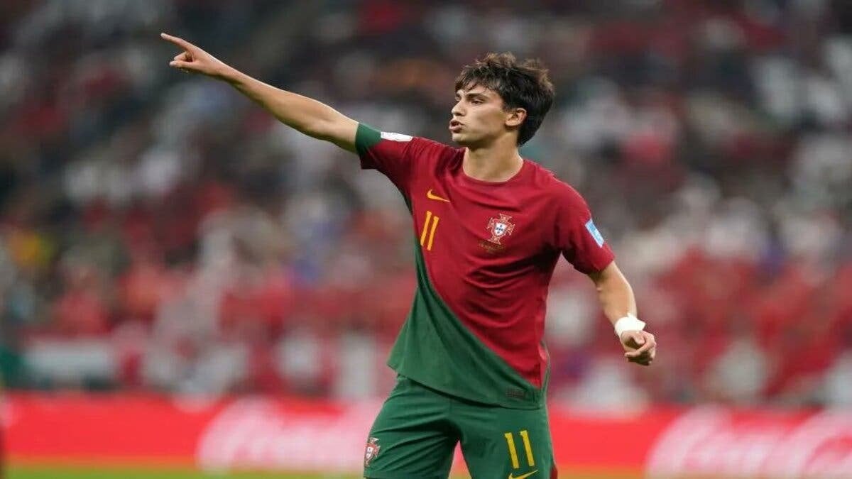 "Roberto Martínez pede a expulsão de João Félix da Seleção"
