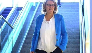 Nach Korb von Veltins: S04-Finanzvorstand Rühl-Hamers entspannt bei Hauptsponsoren-Suche - Frauenmannschaft soll sich langfristig in der Bundesliga etablieren