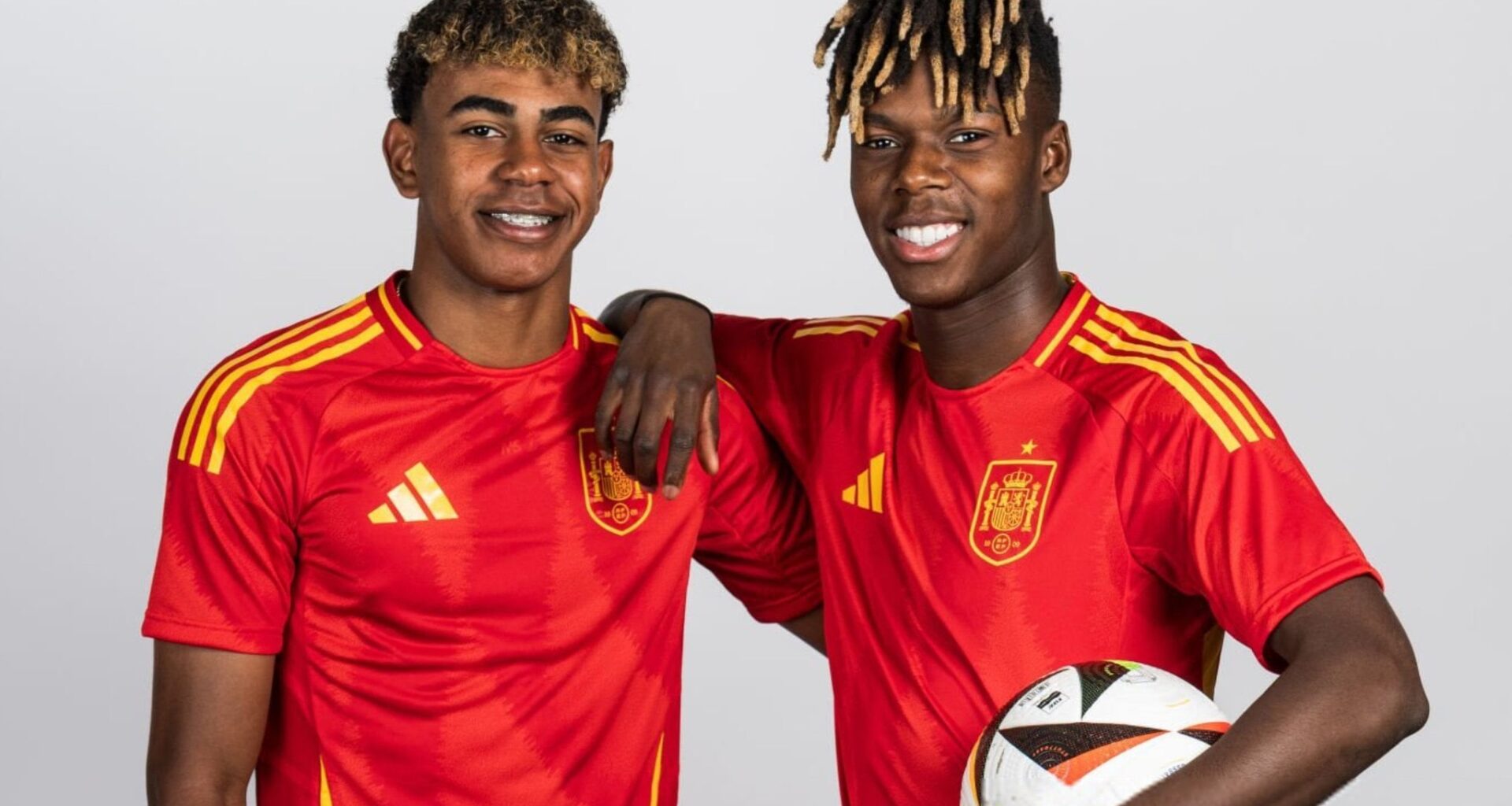Lamine Yamal: “I’d sign Nico Williams, for sure! If you ask me just one player to sign, I’d say him”. “I hope to share the locker-room with Nico at Barça”, told @partidazocope.