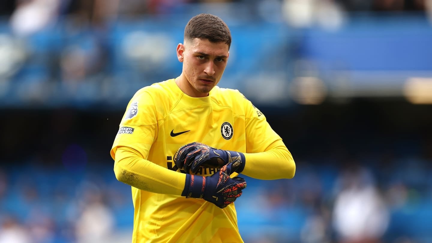 Unpacking Chelsea's Goalkeeping Conundrum: Stick or Switch Strategy?