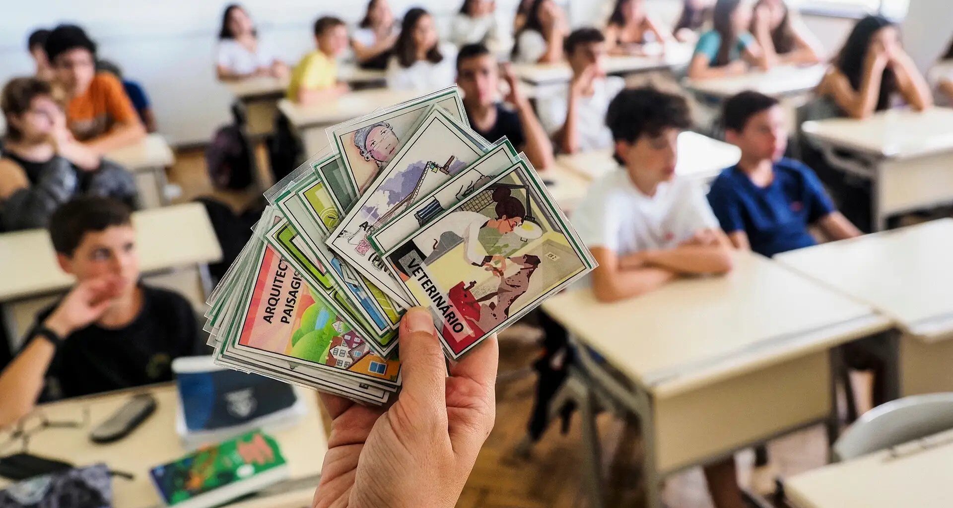 A hora de escolher o curso superior ou secundário: alunos estão “mais ansiosos em querer fazer a ‘escolha segura’” - Expresso