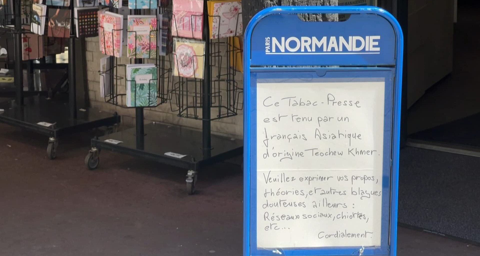 Rouen: un buraliste affiche une pancarte pour dénoncer les propos racistes de ses clients
