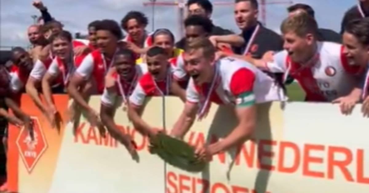 Feyenoord U21 wins league, doesn't get promoted