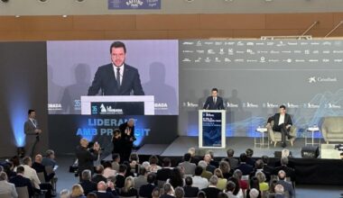 Els efectes mediambientals de l'aeroport amb Andorra fan que Aragonès aposti pel tren