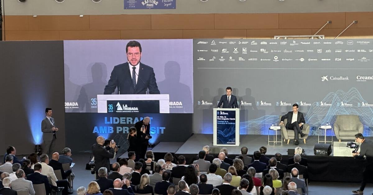 Els efectes mediambientals de l'aeroport amb Andorra fan que Aragonès aposti pel tren